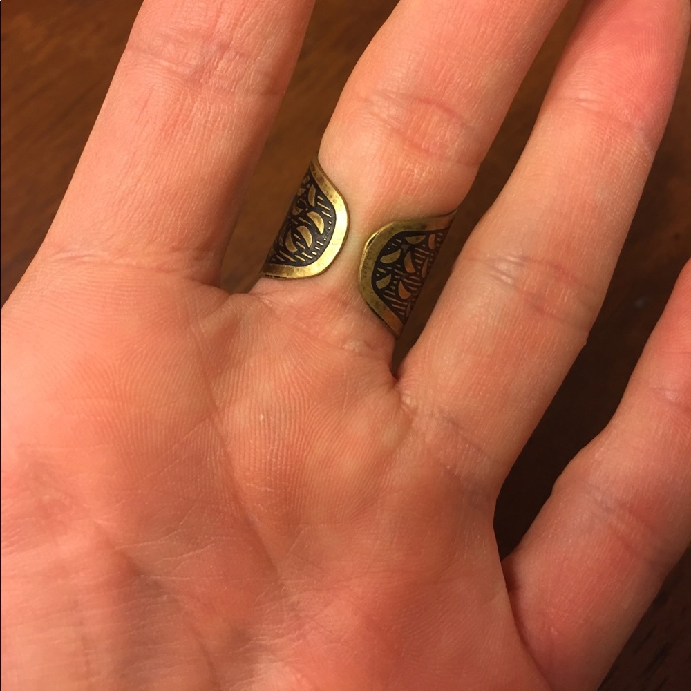Engraved Brass Ring - for @juliekuklinski only - Picture 3 of 3